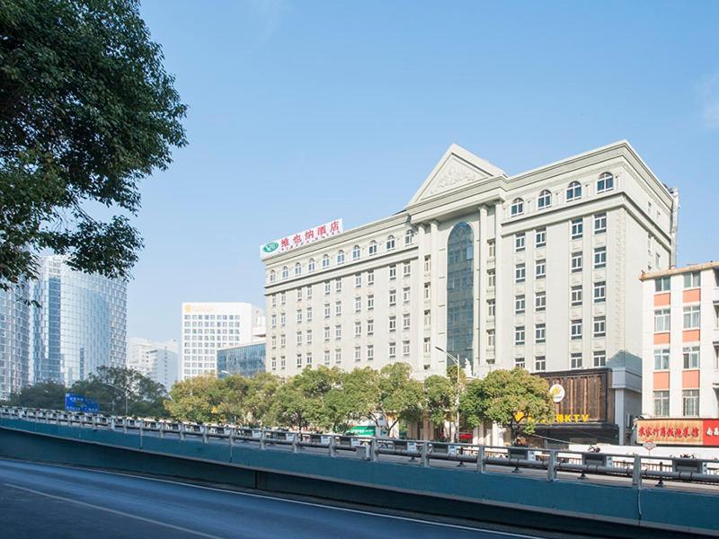 Vienna Hotel Nanchang Railway Staion Exterior photo